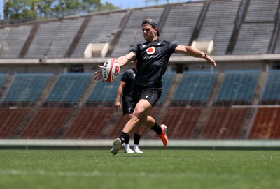 100725 - Wales Rugby Training in the final week of their tour to Japan - Kieran Hardy during training