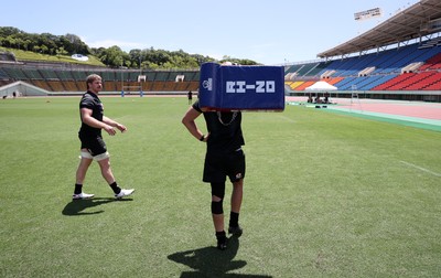 100725 - Wales Rugby Training in the final week of their tour to Japan - Aaron Wainwright and Alex Mann during training