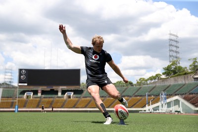 100725 - Wales Rugby Training in the final week of their tour to Japan - Blair Murray during training