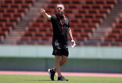 100725 - Wales Rugby Training in the final week of their tour to Japan - Matt Sherratt, Head Coach during training