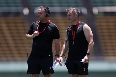 100725 - Wales Rugby Training in the final week of their tour to Japan - Matt Sherratt, Head Coach and Danny Wilson, Forwards Coach during training