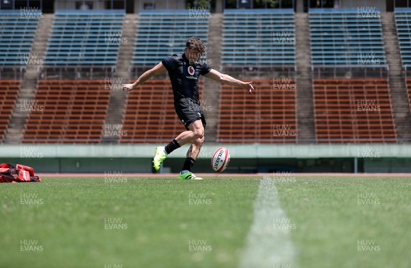 100725 - Wales Rugby Training in the final week of their tour to Japan - Dan Edwards during training