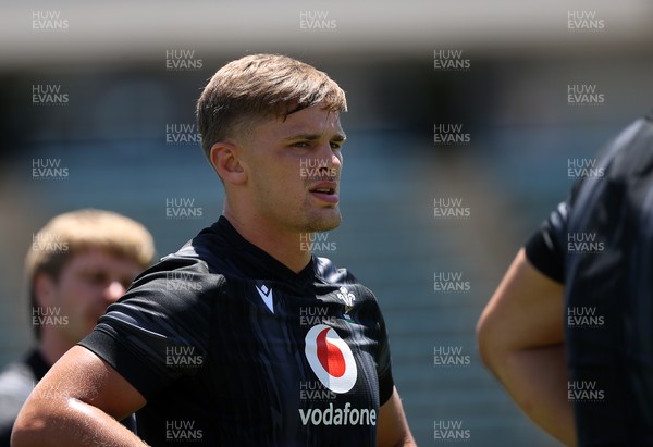 100725 - Wales Rugby Training in the final week of their tour to Japan - Alex Mann during training