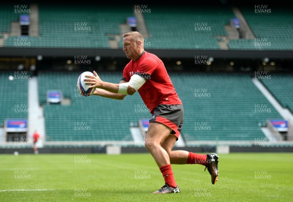 100819 - Wales Rugby Training - Hadleigh Parkes during training