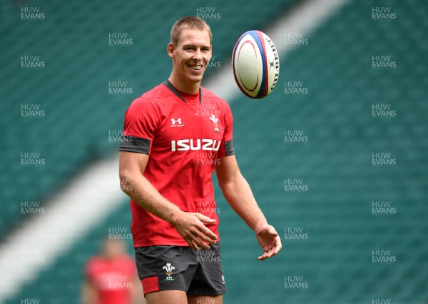 100819 - Wales Rugby Training - Liam Williams during training