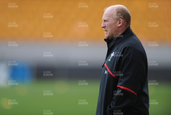 10.10.11 - Wales Rugby Training - Wales kicking coach Neil Jenkins during training. 