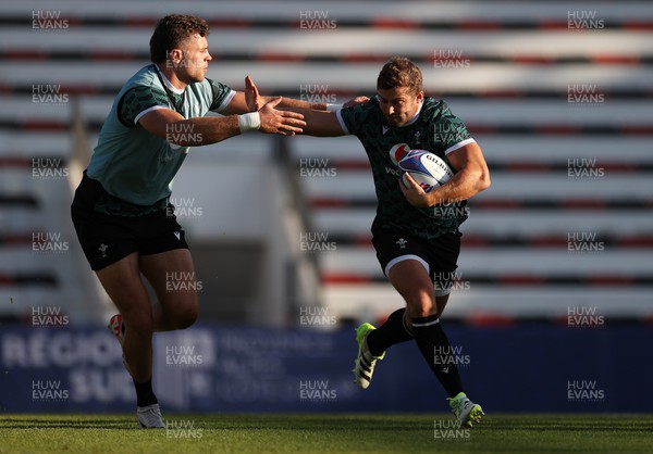 101023 - Wales Rugby Training at Toulon�s ground in the week leading up to their quarter final match against Argentina - Leigh Halfpenny during training