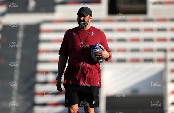 101023 - Wales Rugby Training at Toulon�s ground in the week leading up to their quarter final match against Argentina - Contact Area Coach Jonathan Thomas during training