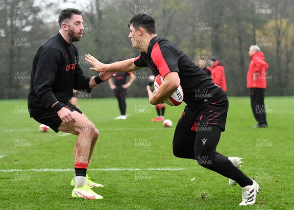 101121 - Wales Rugby Training - Alex Cuthbert and Louis Rees-Zammit during training