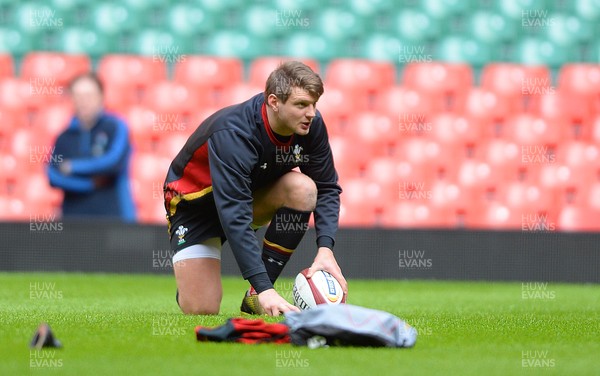 110216 - Wales Rugby Training -Dan Biggar during training