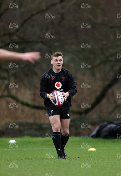 110226 - Wales Rugby Training - Jarrod Evans during training