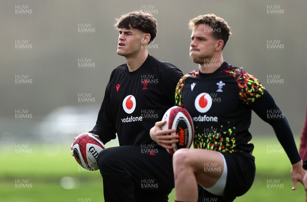 110226 - Wales Rugby Training - Eddie James during training