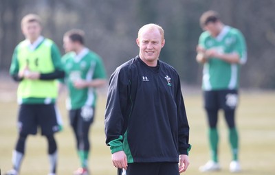 11.03.10 ... Wales rugby training session -  Wales' Martyn Williams in training 