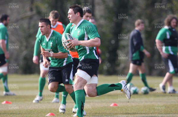 11.03.10 - Wales Rugby Training - Gareth Delve in action during training. 