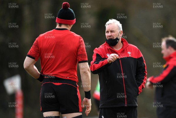 110321 - Wales Rugby Training - Alun Wyn Jones and Wayne Pivac during training