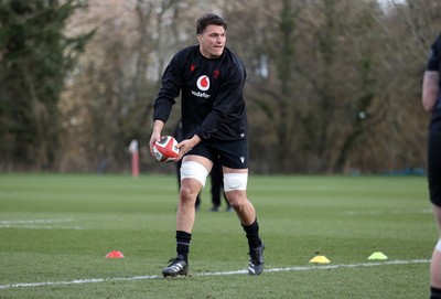 110325 - Wales Rugby Training ahead of their 6 Nations game against England on Saturday - Teddy Williams during training