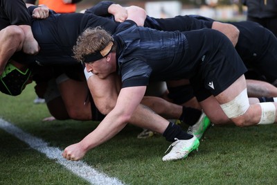 110325 - Wales Rugby Training ahead of their 6 Nations game against England on Saturday - Jac Morgan during training