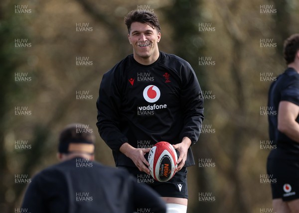 110325 - Wales Rugby Training ahead of their 6 Nations game against England on Saturday - Teddy Williams during training