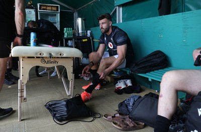 110625 - Wales Rugby Training - Johnny Williams during training