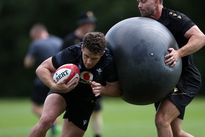 110625 - Wales Rugby Training - Kieran Hardy during training