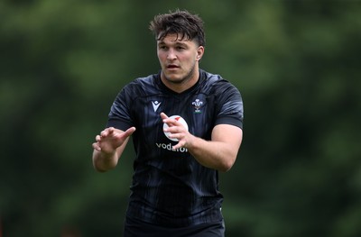 110625 - Wales Rugby Training - Teddy Williams during training