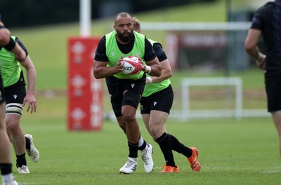 110625 - Wales Rugby Training - Josh Macleod during training