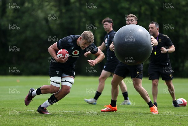 110625 - Wales Rugby Training - Taine Plumtree during training