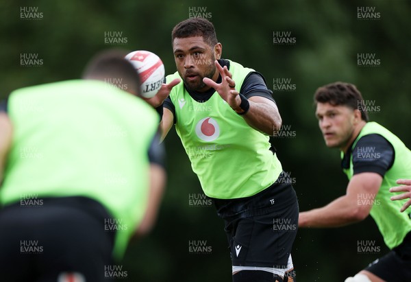 110625 - Wales Rugby Training - Taulupe Faletau during training