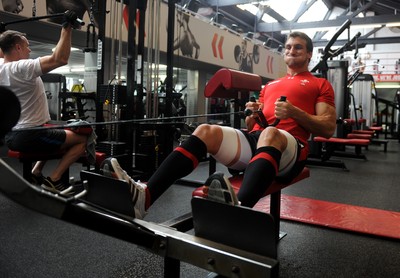 11.10.11 - Wales Rugby Training - Sam Warburton during a gym session. 