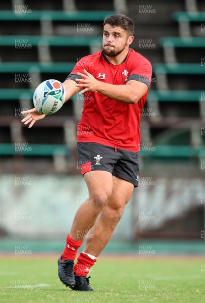 111019 - Wales Rugby Training - Nicky Smith during training