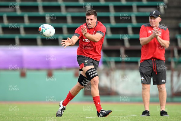 111019 - Wales Rugby Training - Justin Tipuric during training
