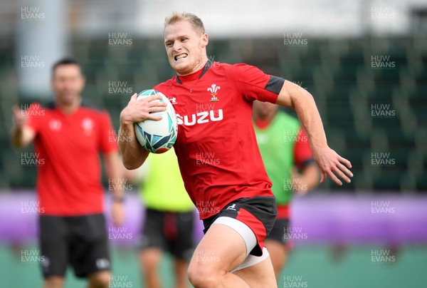 111019 - Wales Rugby Training - Aled Davies during training