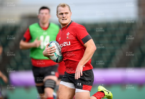 111019 - Wales Rugby Training - Aled Davies during training