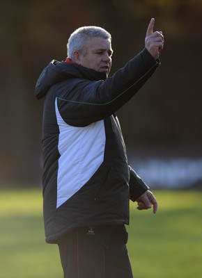 11.11.08 - Wales Rugby Training - Wales Coach, Warren Gatland makes a point during training. 