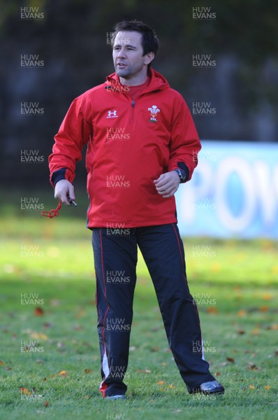 11.11.08 - Wales Rugby Training - Wales Fitness Coach, Craig White 