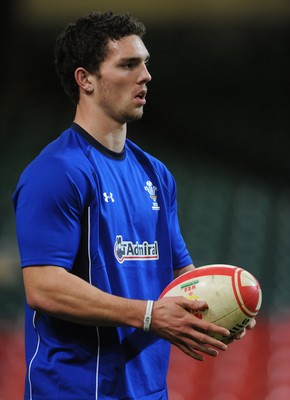 11.11.10 - Wales Rugby Training - George North during training. 