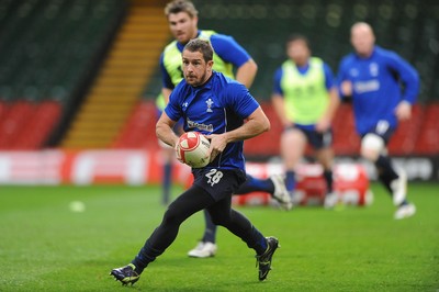 11.11.10 - Wales Rugby Training - Shane Williams during training. 