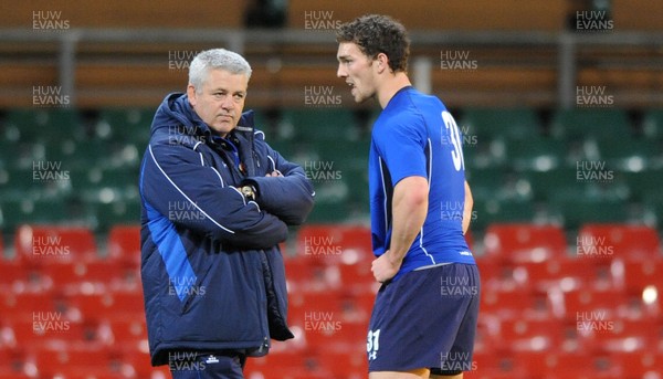 11.11.10 - Wales Rugby Training - Wales head coach Warren Gatland and George North during training. 