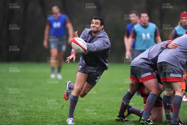 111113 - Wales Rugby Training -Mike Phillips during training