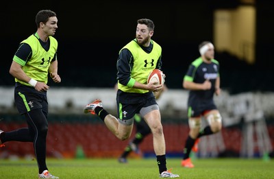 111114 - Wales Rugby Training -George North and Alex Cuthbert during training