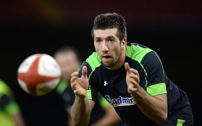 111114 - Wales Rugby Training -Justin Tipuric during training