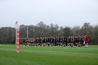 111125 - Wales Rugby Training in the week leading up to their Quilter Nations Series game against Japan - Players observe the two-minute silence on Armistice Day