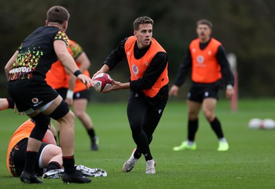111125 - Wales Rugby Training in the week leading up to their Quilter Nations Series game against Japan - Kieran Hardy during training