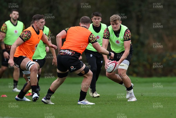 111125 - Wales Rugby Training in the week leading up to their Quilter Nations Series game against Japan - Taine Plumtree during training