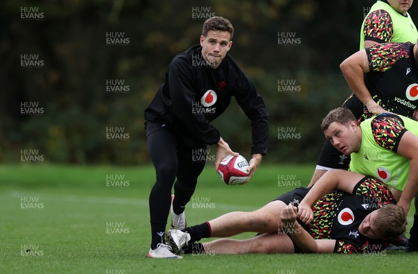 111125 - Wales Rugby Training in the week leading up to their Quilter Nations Series game against Japan - Kieran Hardy during training