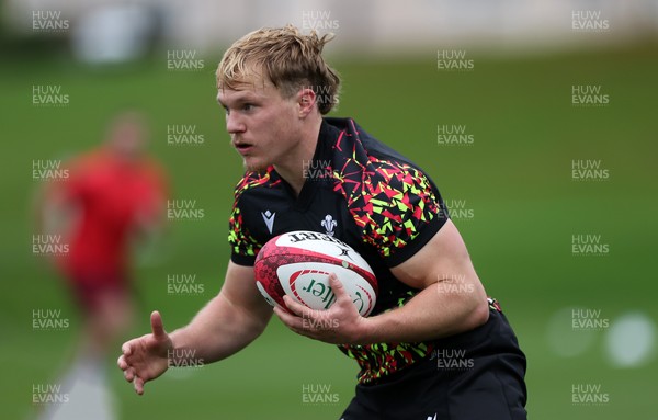 111125 - Wales Rugby Training in the week leading up to their Quilter Nations Series game against Japan - Blair Murray during training