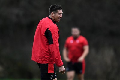 111120 - Wales Rugby Training - Justin Tipuric during training