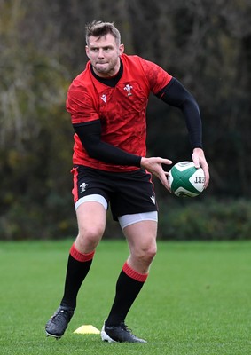 111120 - Wales Rugby Training - Dan Biggar during training