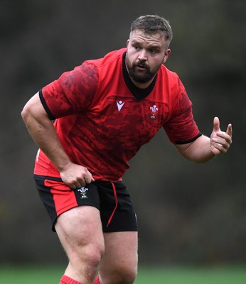111120 - Wales Rugby Training - Tomas Francis during training