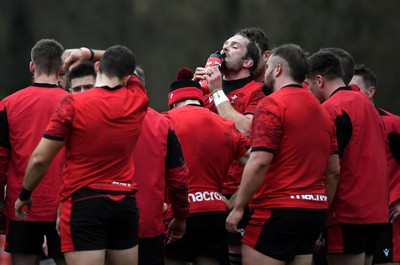 111120 - Wales Rugby Training - Alun Wyn Jones during training